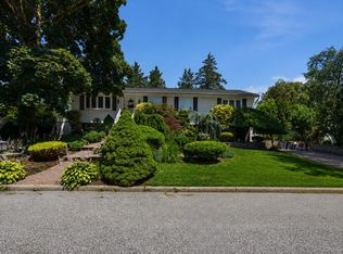 9 Starr St, Port Jefferson Station, NY 11776
