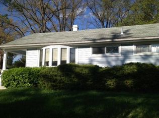 1610 Burris Rd, Rockville, MD 20851