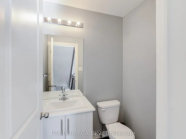 24 Clarington Blvd — Photo 18