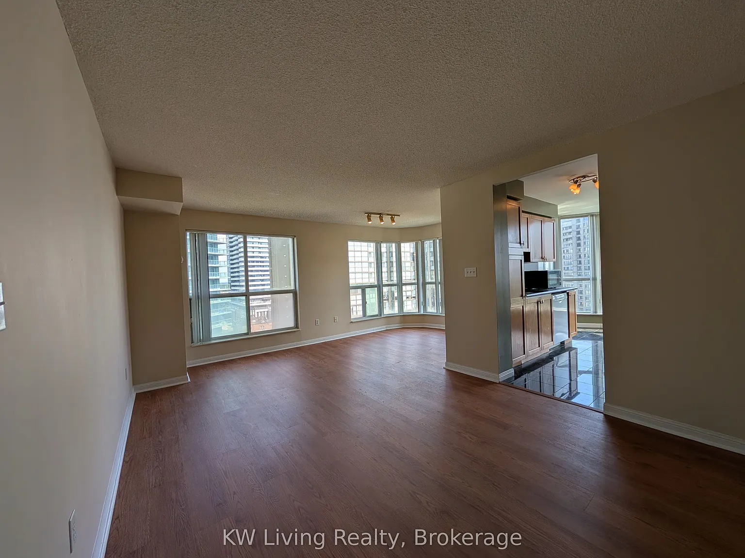 2 bed, $3,150 — Photo 3
