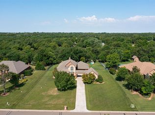 5905 Smoky Hill Trl, Edmond, OK 73034