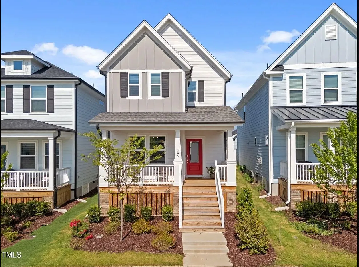 3 bed, 2.5 bath, 1650 sqft, $2,100 — Photo 1