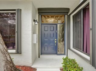 Carriage Homes At Terrama, Parkland, FL 33067