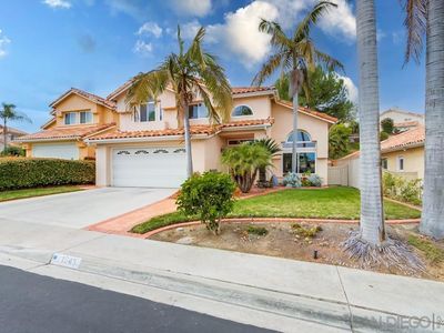 1846 Olympus Loop Dr, Vista, CA, 92081