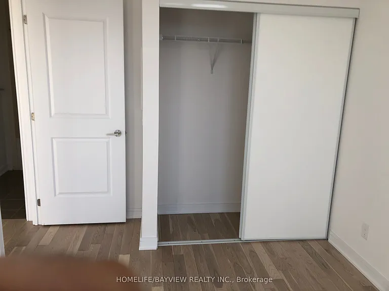 9205 Yonge St #1705 — Photo 11