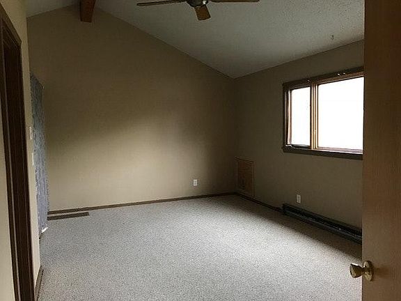 4th image of 2705 Bemidji Ave N