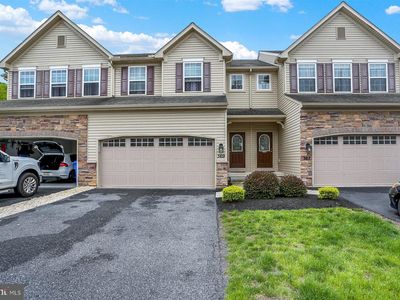 369 Weatherstone Dr, New Cumberland, PA, 17070