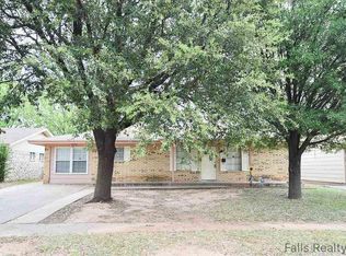 5009 Rock Point St, Wichita Falls, TX 76310