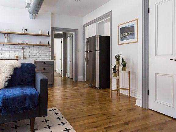 4th image of 4407 Butler St #10968549