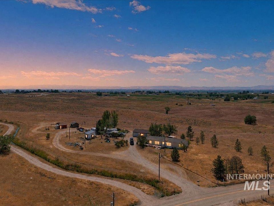 1st image of 17903 Sand Hollow Rd