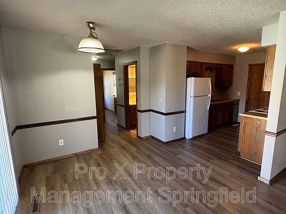 5th image of 3724 N Farm Road 165