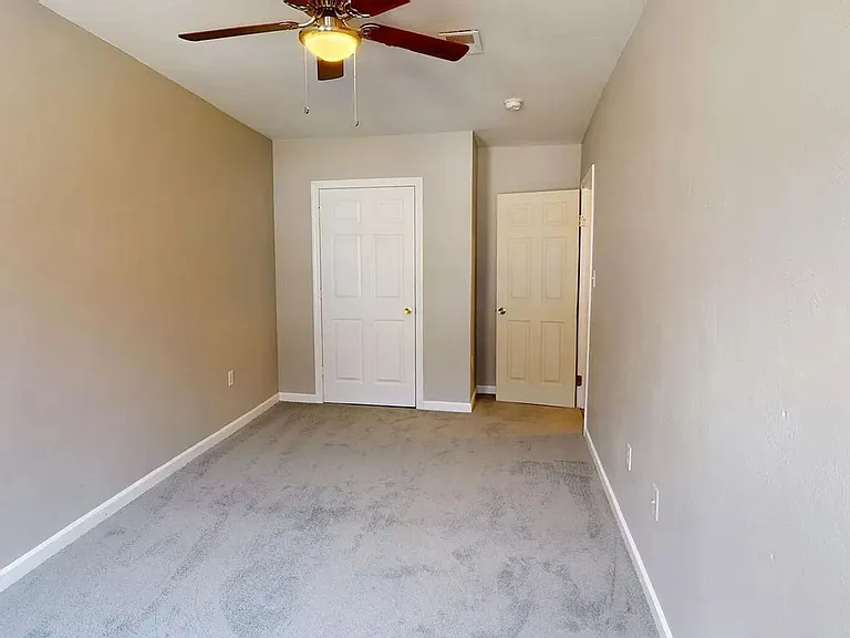 2824 Salisbury St #2 — Photo 16