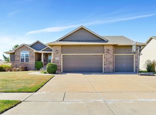 2509 N Spring Hollow St, Wichita, KS 67228