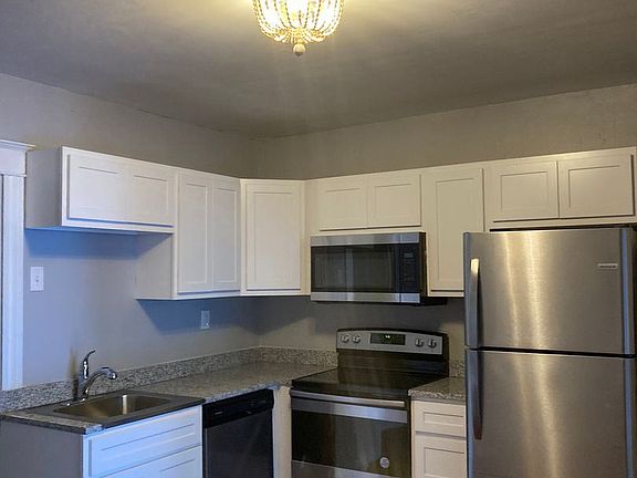 3rd image of 2623-25 Indiana Ave #2625-1F