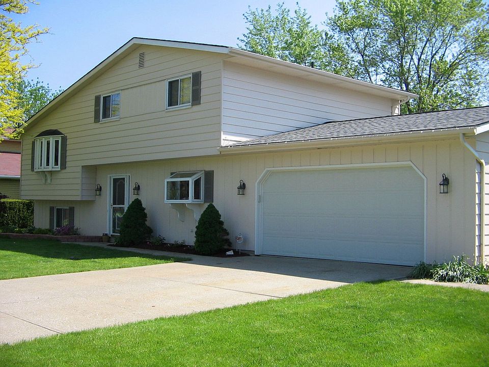 1st image of 8389 Barton Dr