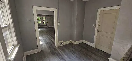 11229 Parkview Ave — Photo 3