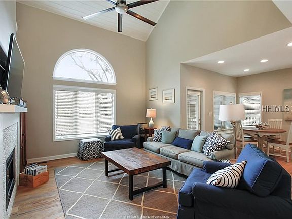 5th image of 72 Ocean Ln APT 7650