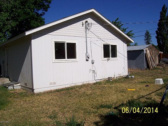 3rd image of 1310.5 Naches Ave