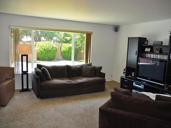 3rd image of 3539 E Highland Ave