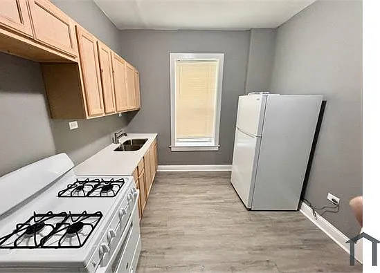 7841 S Drexel Ave #1F — Photo 5