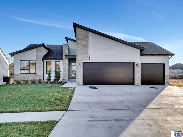 9641 Kruse Ave, Lincoln, NE 68526