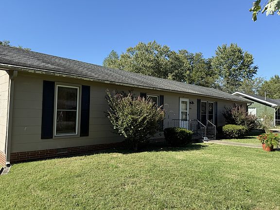 4th image of 814 S Baird Ln