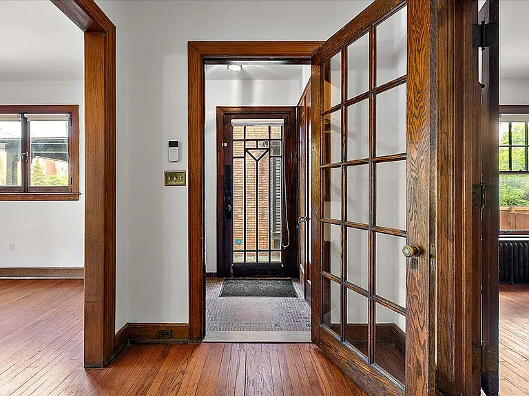 7433 Poe St — Photo 2