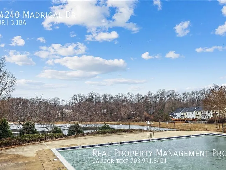 14240 Madrigal Dr — Photo 31