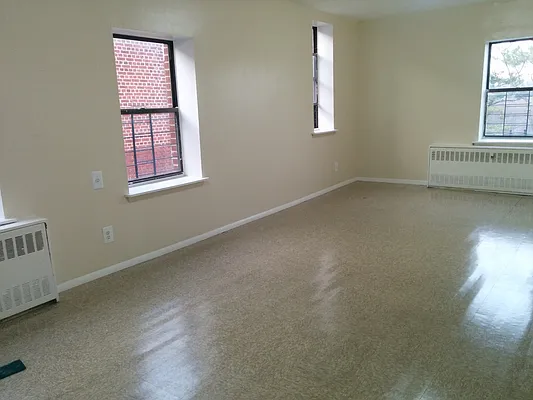 Rented by Lang Realty LLC | media 9