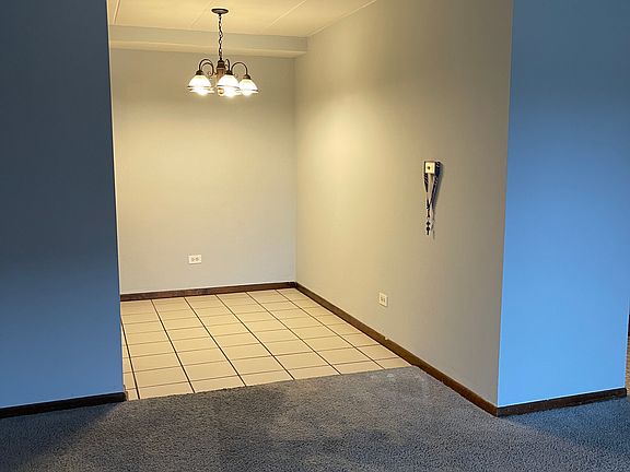 4th image of 12740 La Crosse Ave