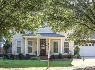 537 Edinburgh Way, Dothan, AL 36305