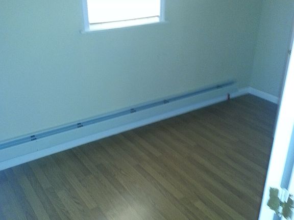 4th image of 378 Avon Ave #1L