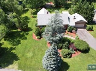 62 Juniper Rd, Wayne, NJ 07470