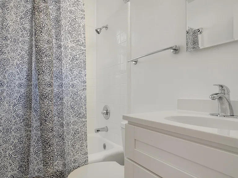 1325 Sacramento St #3 — Photo 12