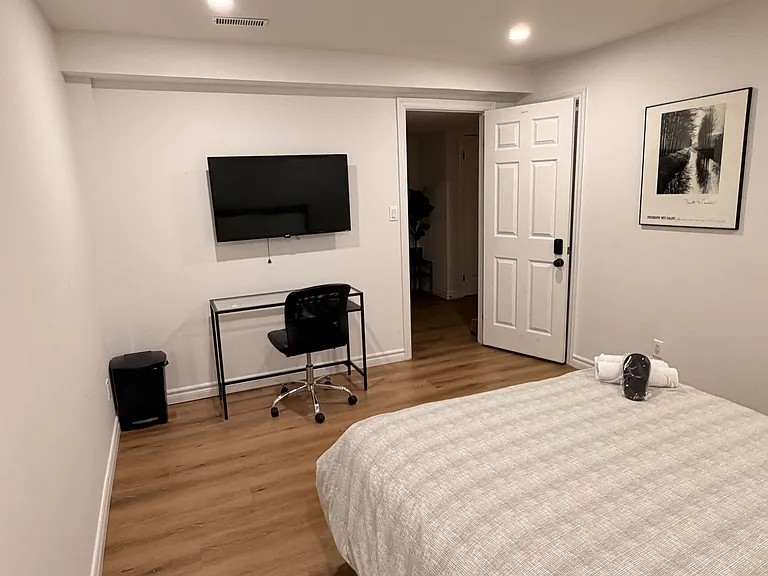 43 Bordeaux Cir #B1 — Photo 5