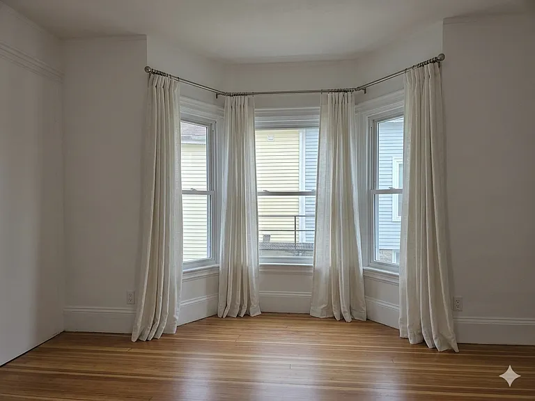56 Pinckney St #3 — Photo 6
