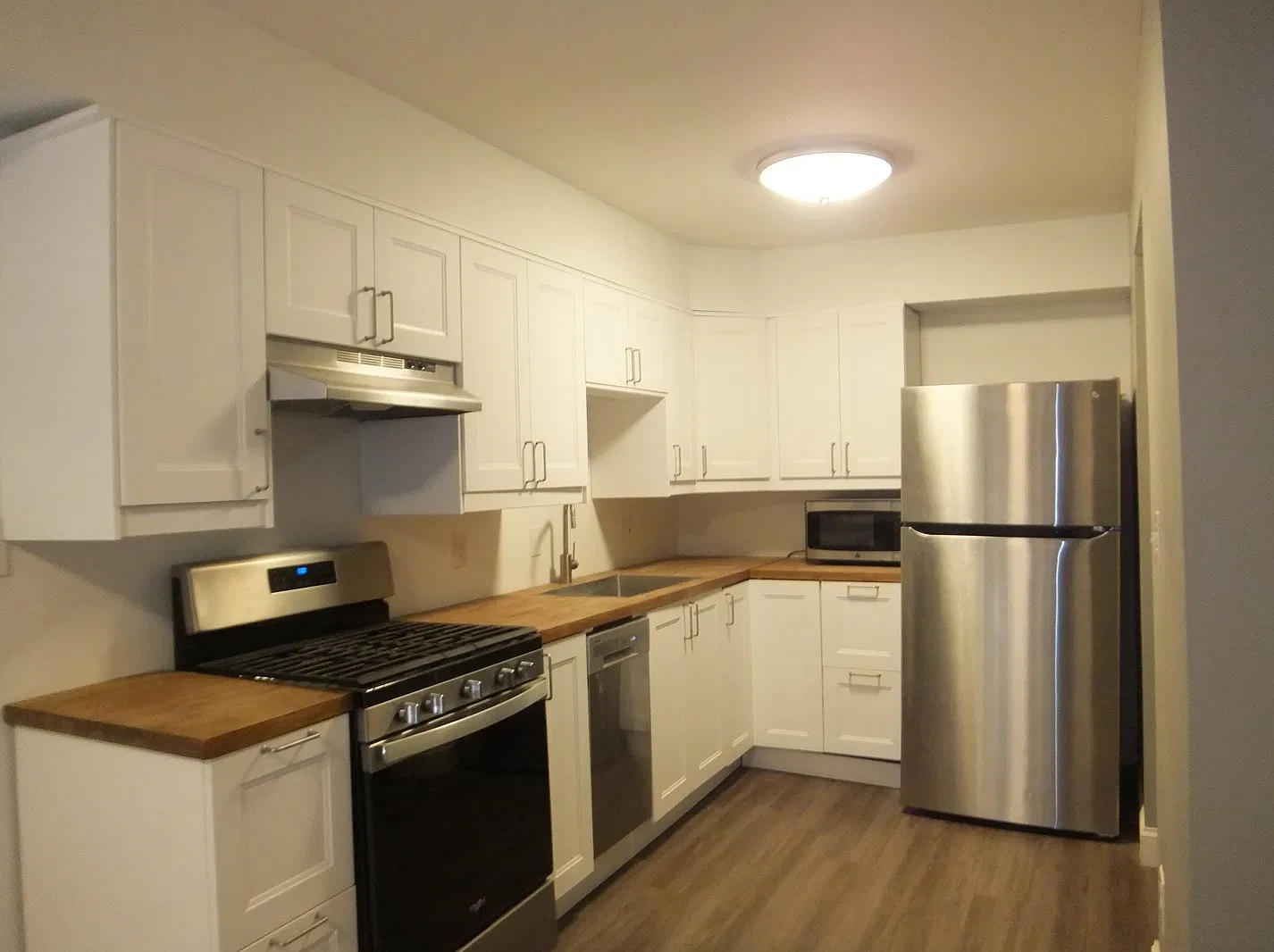 3 bed, 1.5 bath, 1200 sqft, $1,795 — Photo 1