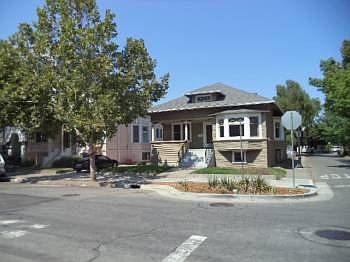 1st image of 133 Pierce Ave