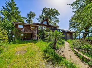 3602 Thomas Rd, Myers Flat, CA 95554