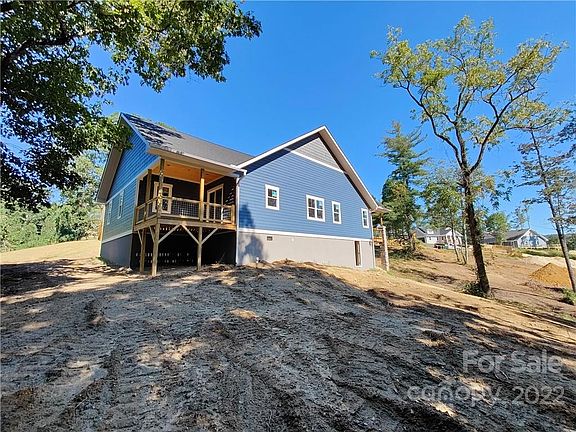 2nd image of 28 Jonathan Ln