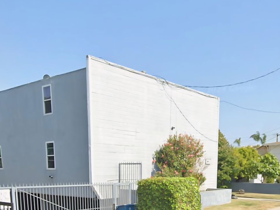 1st image of 14612 Larch Ave APT 7
