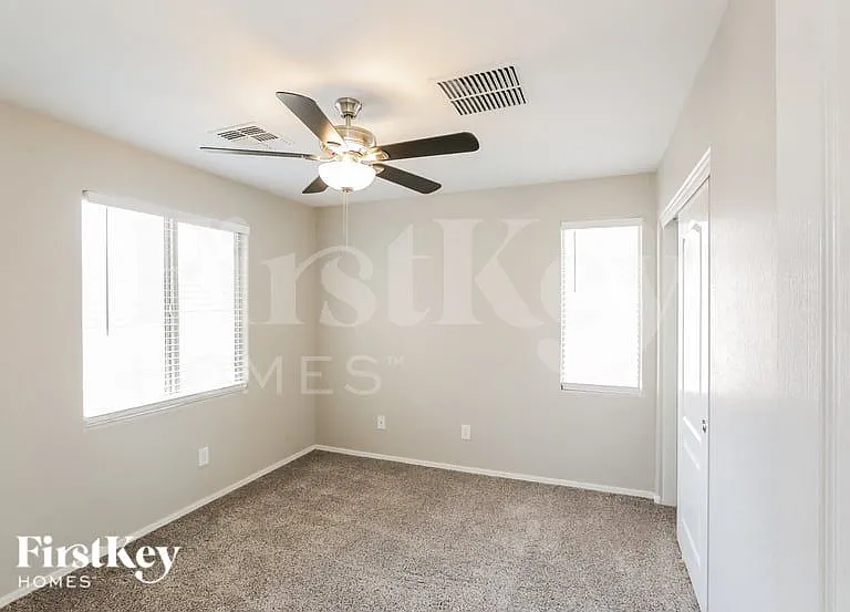 2226 S Buckaroo Trl — Photo 12