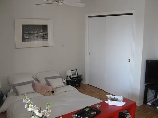 Rented by Sotheby's International Realty | media 10