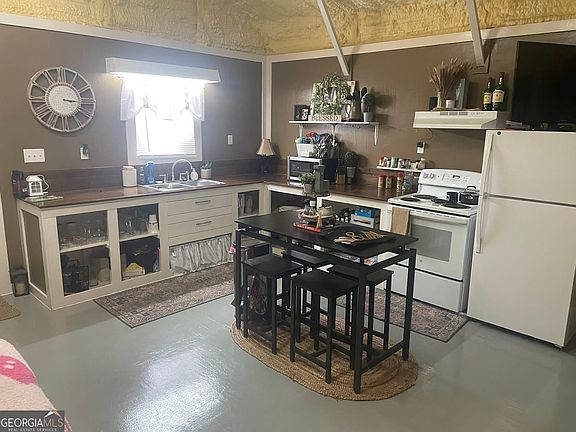 2nd image of 0 Winchester Rd