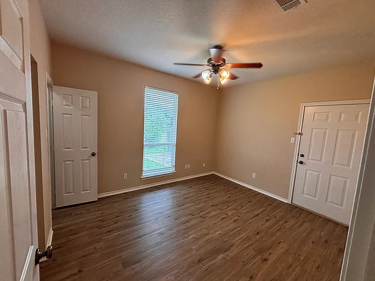 985 Underwood Rd — Photo 10