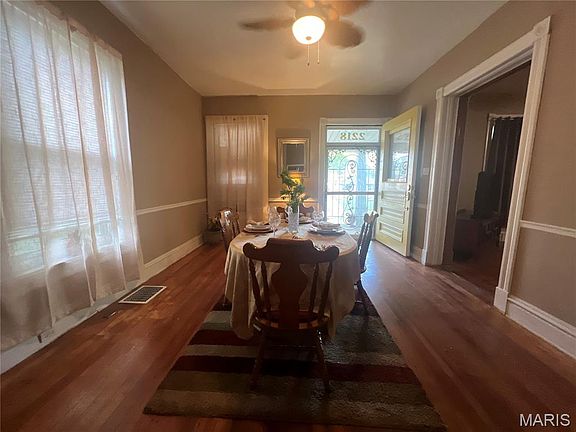3rd image of 2218 Switzer Ave
