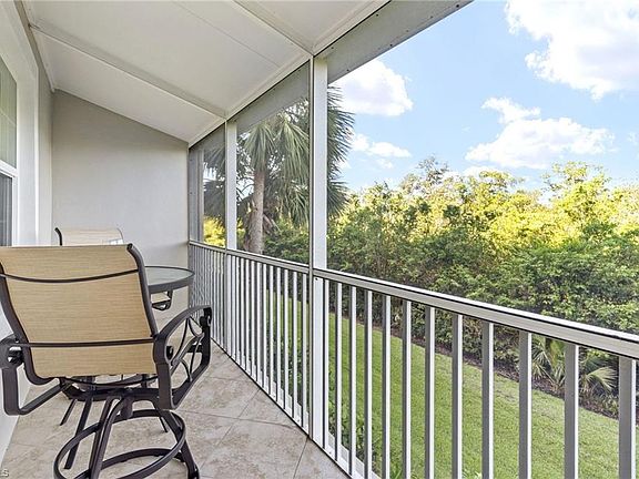 4th image of 337 Vintage Bay DR #D4
