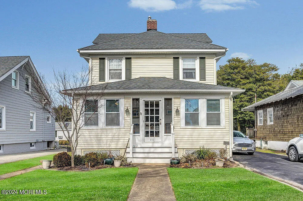 5 bed, 2.5 bath, $5,000 — Photo 1