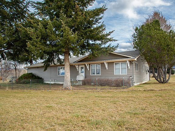 5th image of 904 S Shoshone Loop