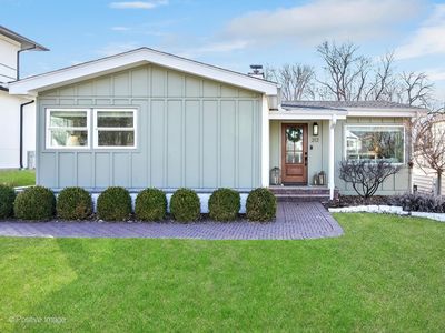 212 Woodstock Ave, Clarendon Hills, IL, 60514